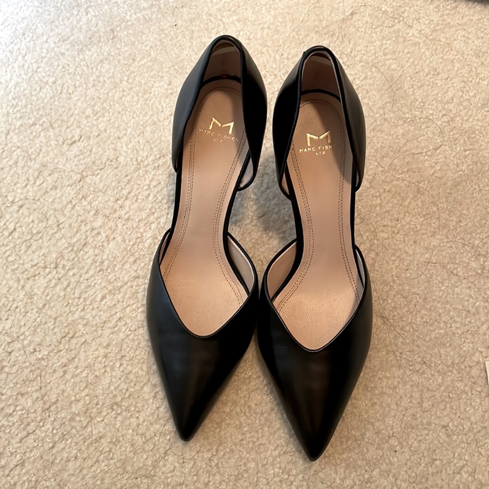 NWT Marc Fisher LTD Tammy Black Leather Size 7